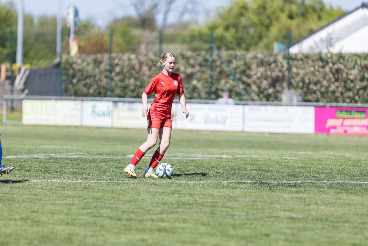 Bild 277 - F TSV Zarpen - Holstein Kiel II : Ergebnis: 2:6
